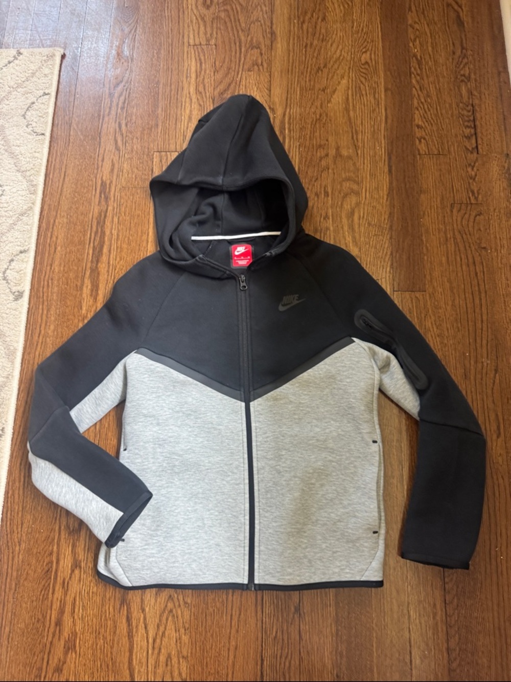 Nike TechKids Black and Gray Hooded Full-Zip